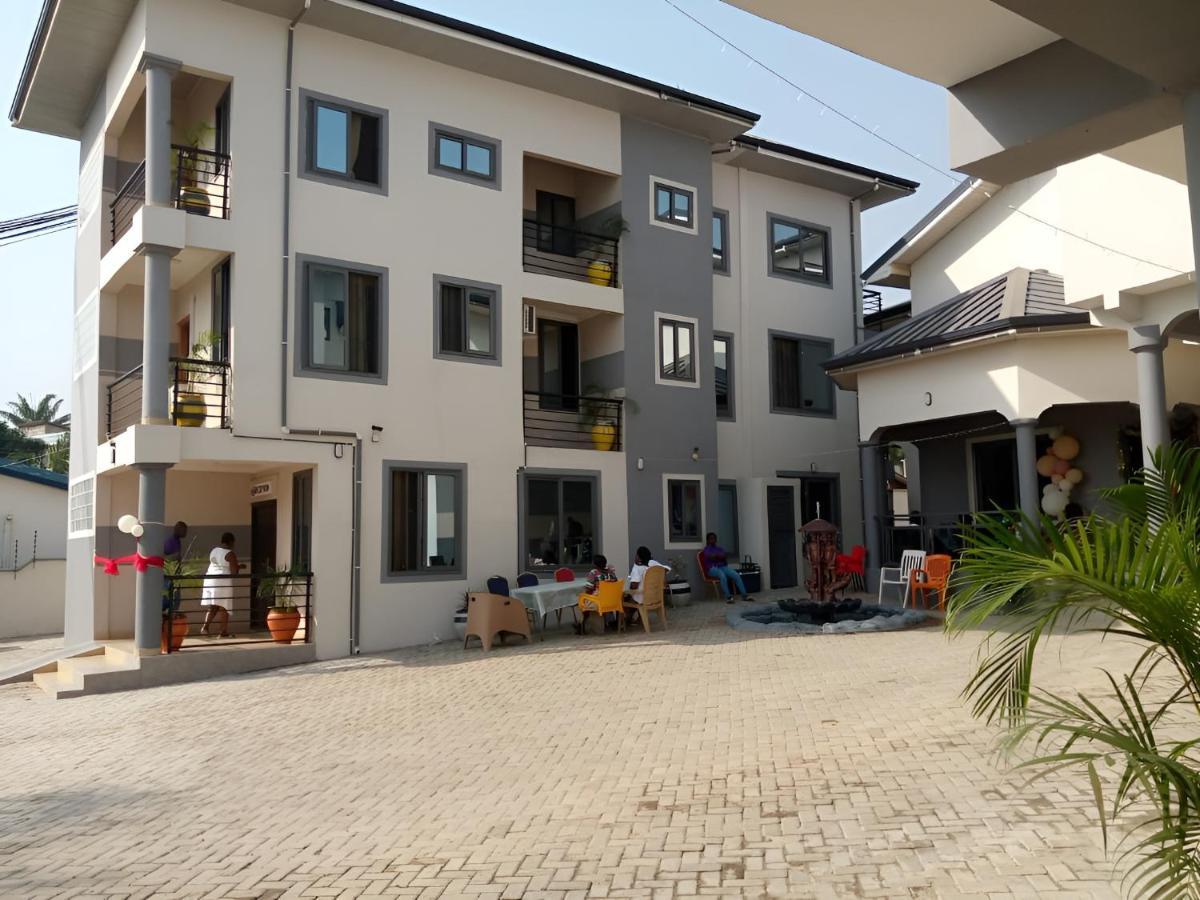 Queen'S Hill Lodge Gbawe ภายนอก รูปภาพ