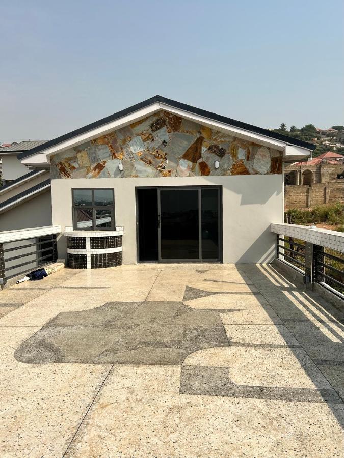 Queen'S Hill Lodge Gbawe ภายนอก รูปภาพ