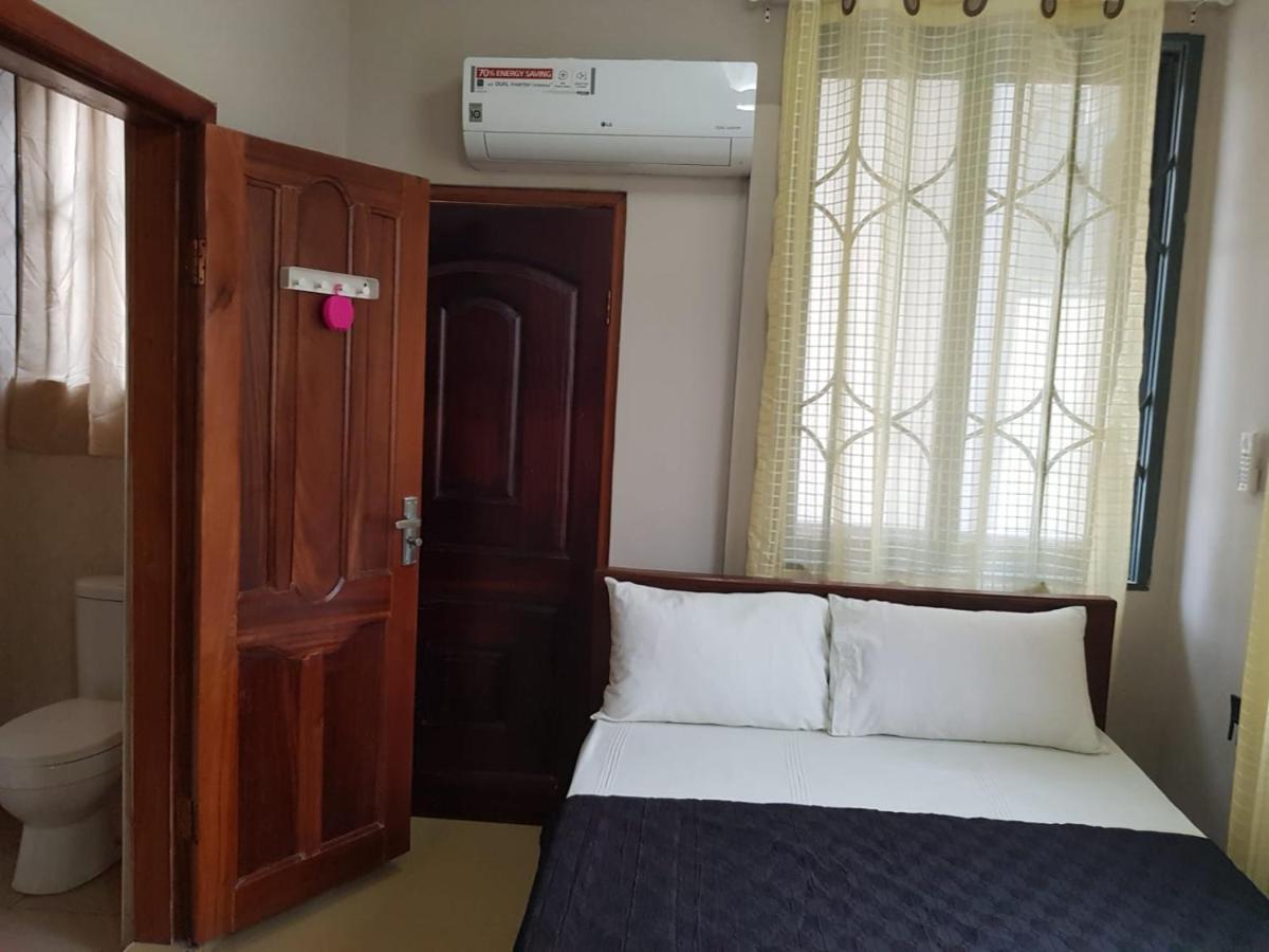 Queen'S Hill Lodge Gbawe ภายนอก รูปภาพ
