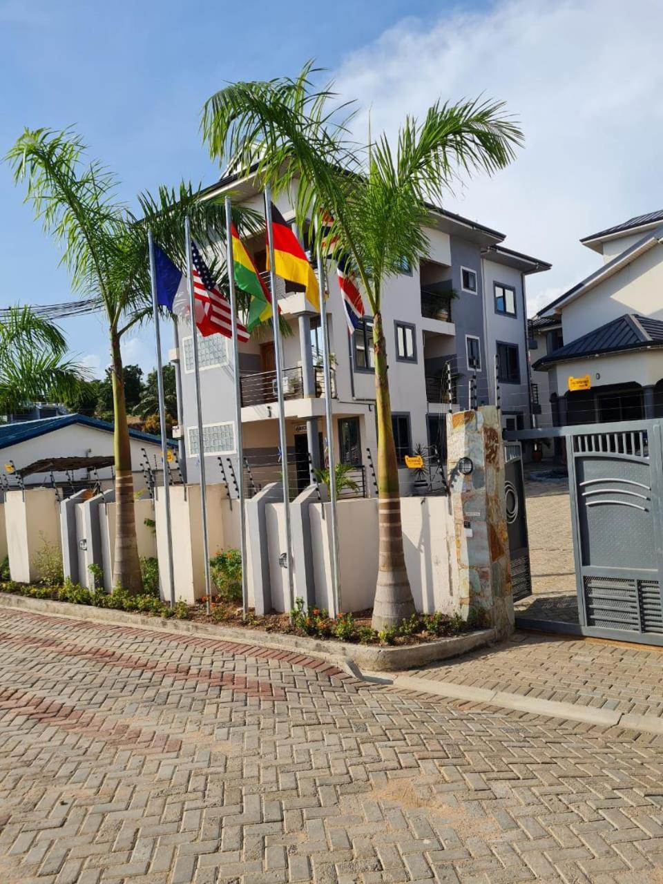 Queen'S Hill Lodge Gbawe ภายนอก รูปภาพ